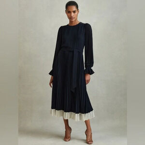 NEW Reiss Priya  Pleated Belted Midi Dress in Navy Cream | size UK 6 / US 2 / XS